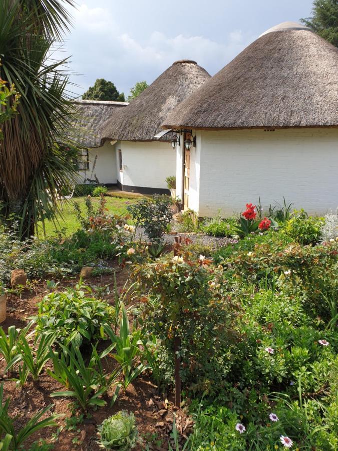 Piccadilly Farm Cottages Lions River Exteriör bild